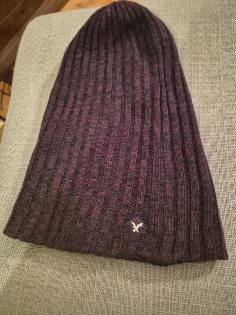 MENS PLUM COLOR WINTER HAT  AMERICAN EAGLE